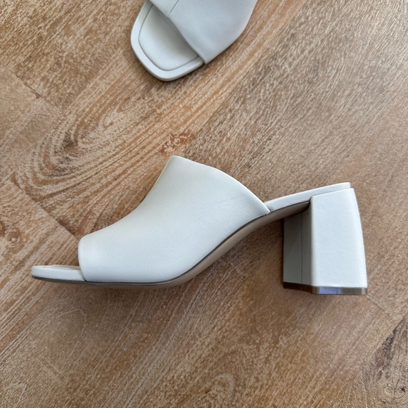 Steve Madden Cream Block Heel Mules Leather 9 - Picture 3 of 7
